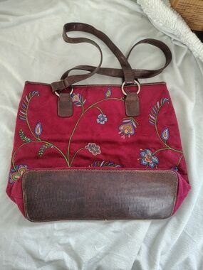 Bueno Embroidered Magenta Tote with Brown Trim